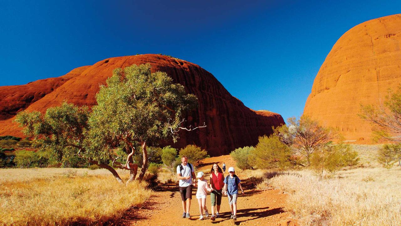 Aat Kings Kata Tjuta Sunset