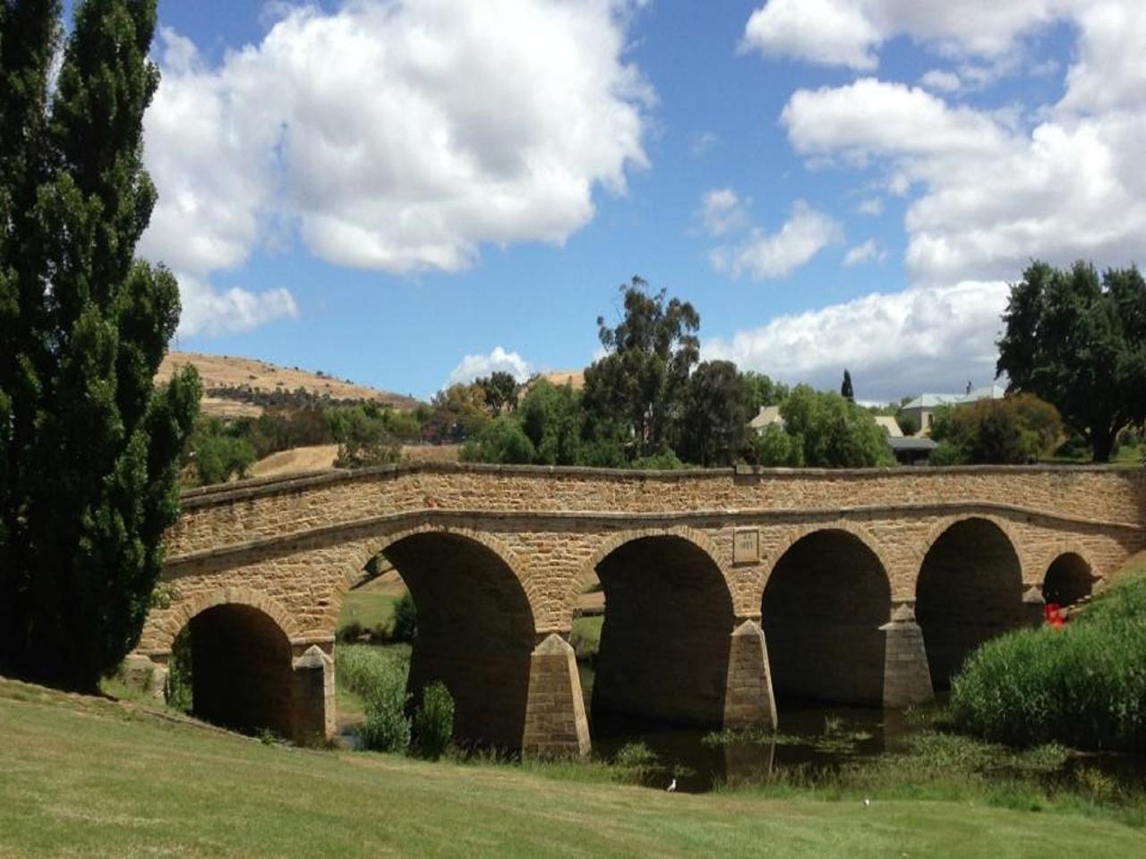Richmond And Wine Tour