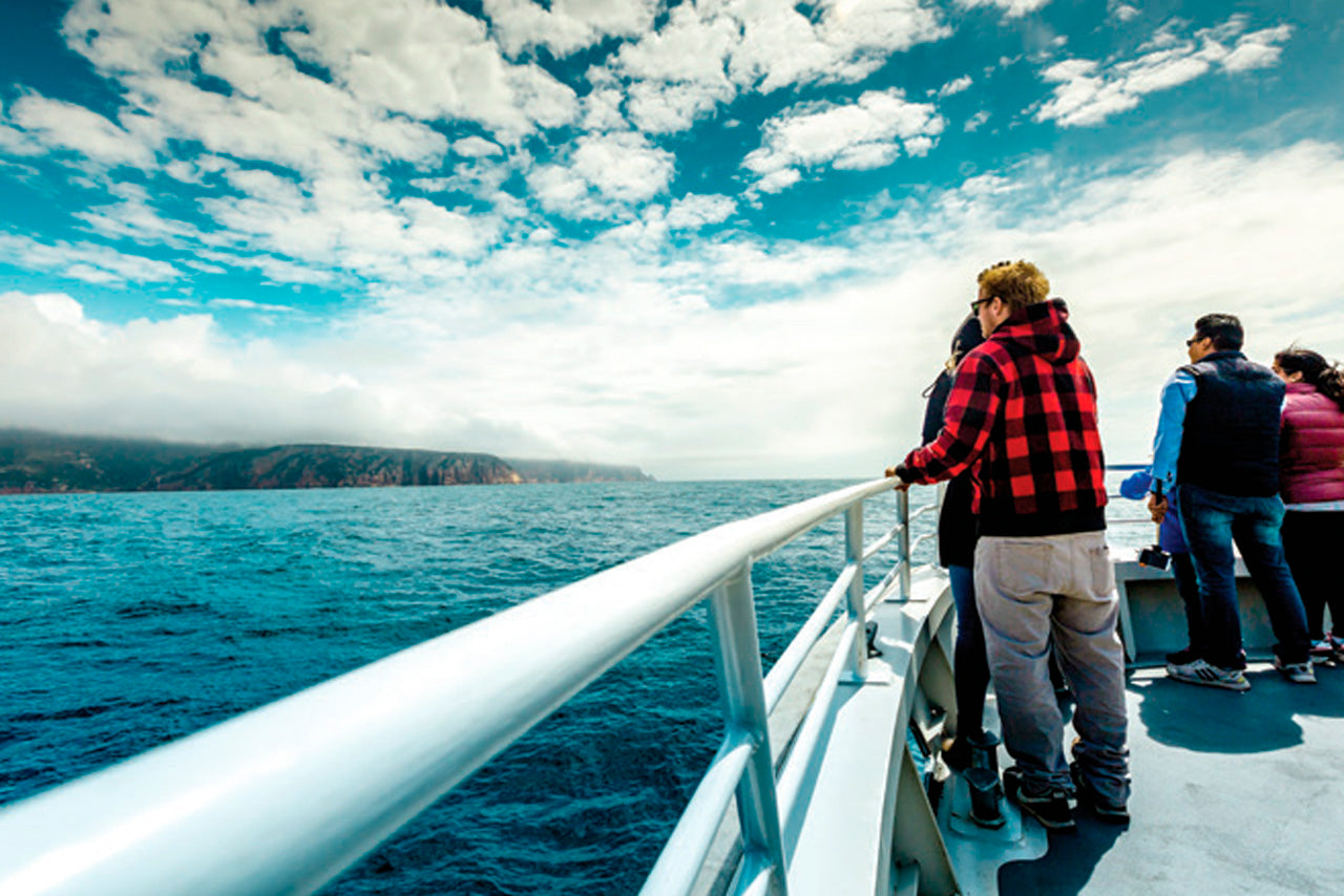 Wineglass Bay Cruises - Vista Lounge With Ploughmans Lunch