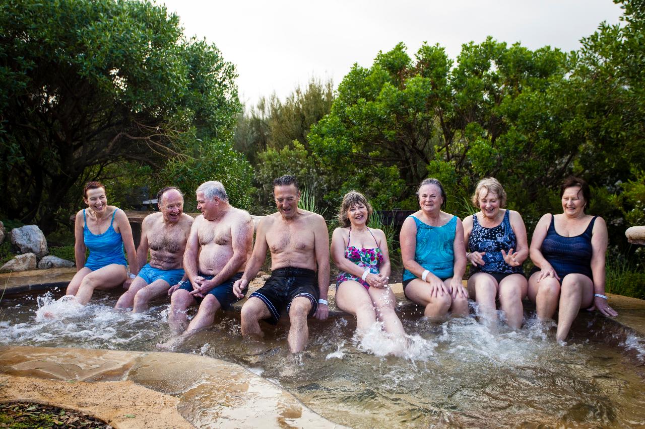 Autopia Tours: Peninsula Hot Springs Spa Entry + Shuttle Bus