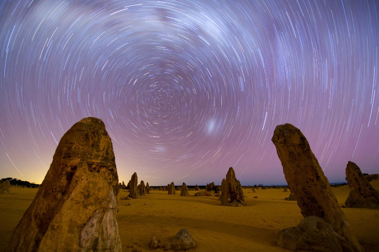 Autopia Tours: 1 Day Pinnacles Sunset Dinner & Stargazing Tour