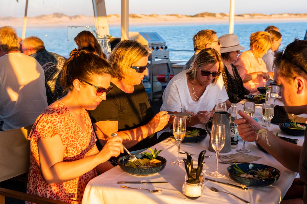 Broome Sunset, Seafood & Pearling Cruise