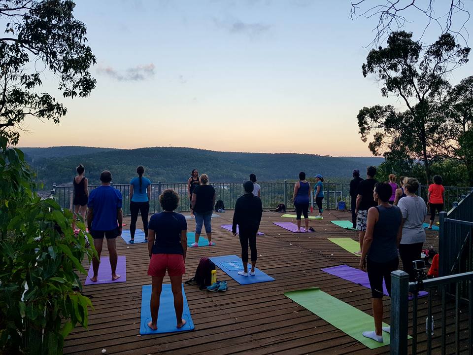 Full Moon Yoga Hiking Experience - Mundaring