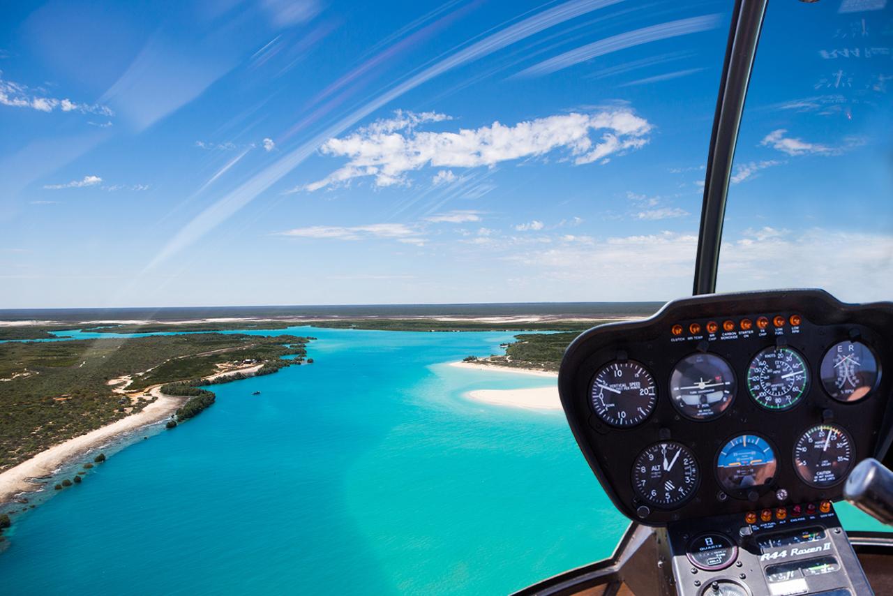 Pearls & Coast Flight And Willie Creek Pearl Farm Tour & Lunch - Ex Broome