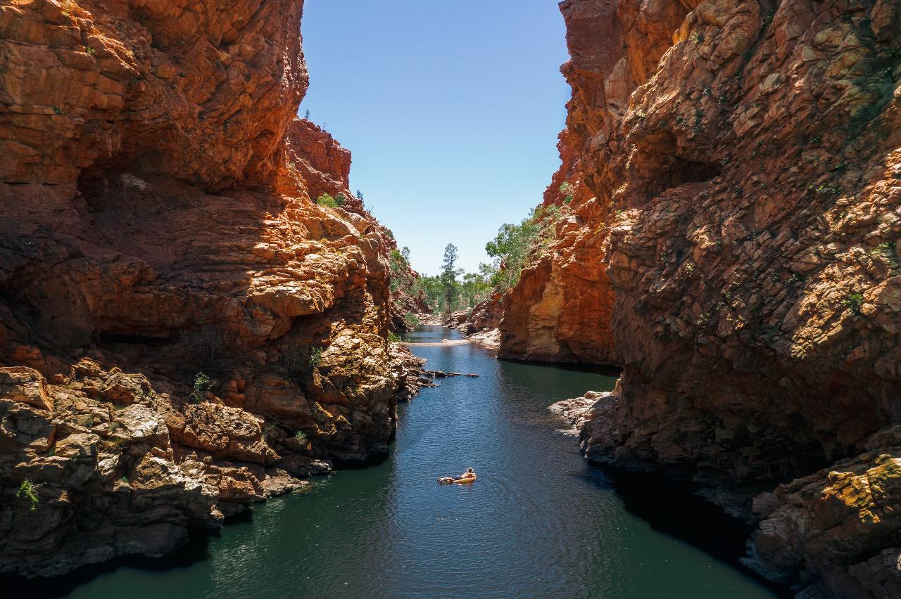 Autopia Tours: West Macdonnell Ranges Tjoritja From Alice Springs