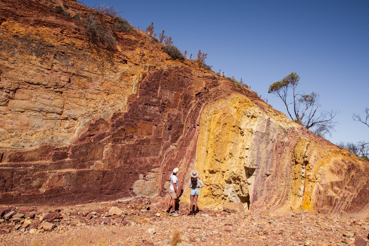 Autopia Tours: West Macdonnell Ranges Tjoritja From Alice Springs