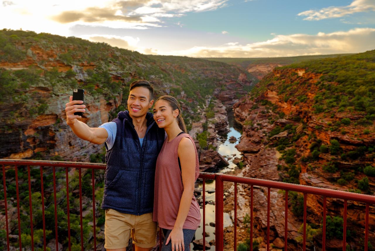 Autopia Tours: Perth To Monkey Mia 4 Day Coastal Loop