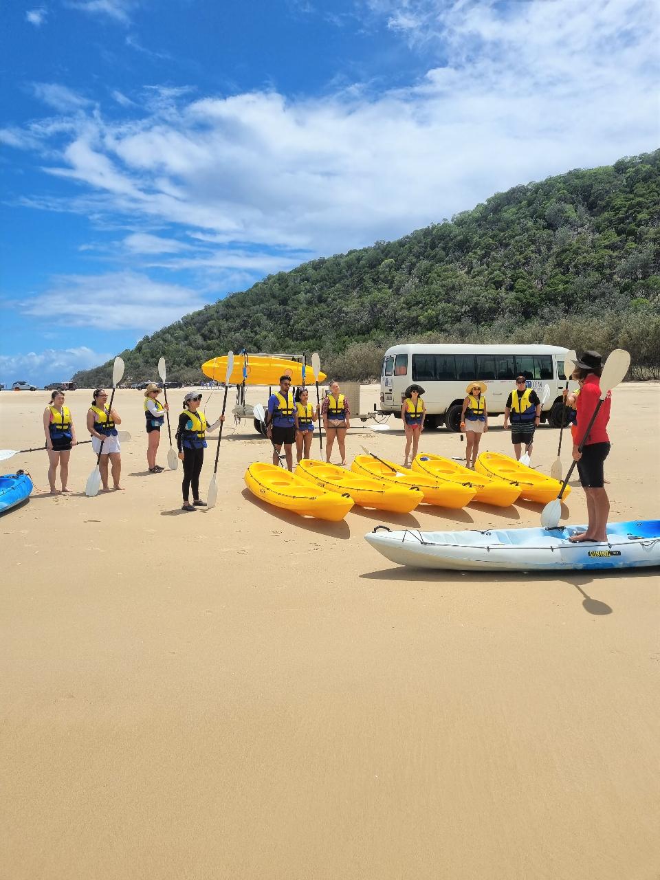 Noosa Dolphin View Sea Kayak & Beach 4X4 Adventure - Day Tour