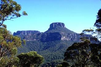 Day Walk - Pigeon House Mountain Morton National Park