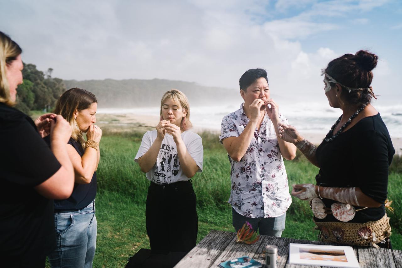 Mills Bay Cultural Tour With Sharon Mason Of Gnarl Cutural Tours