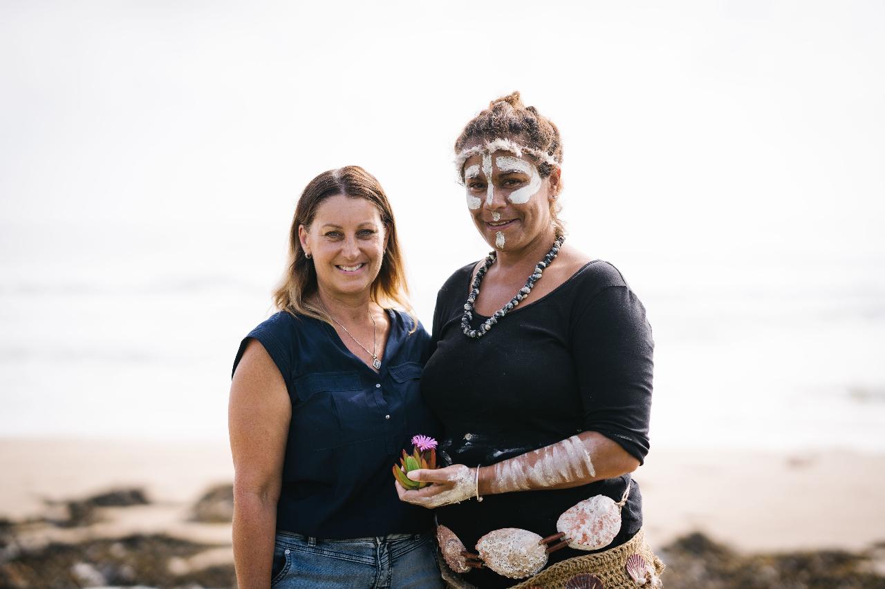 Walk On Country Tour In Mystery Bay With Gnarl Cutural Tours